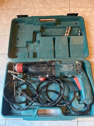 Taladro percutor MAKITA