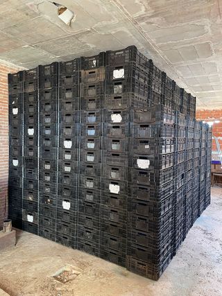 CAJAS DE PLÁSTICO DURO PALETIZABLES