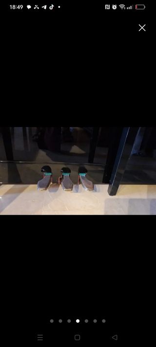 Piano pared Samick negro