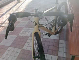 Impecable con apenas 5 salidas.