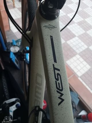 Impecable con apenas 5 salidas.