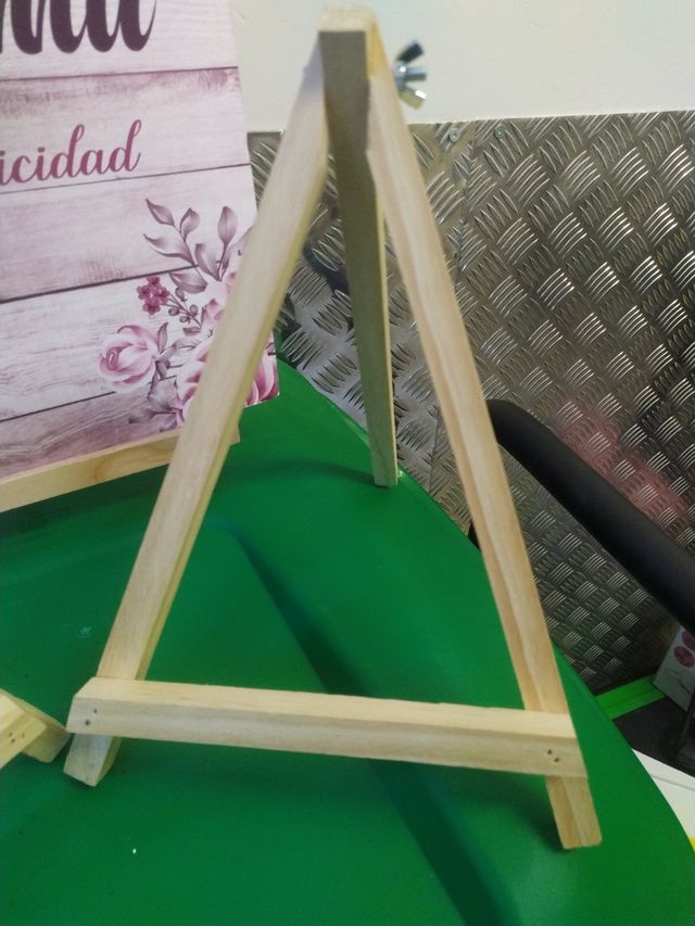 Trípode  para poner carteles debodas 6un