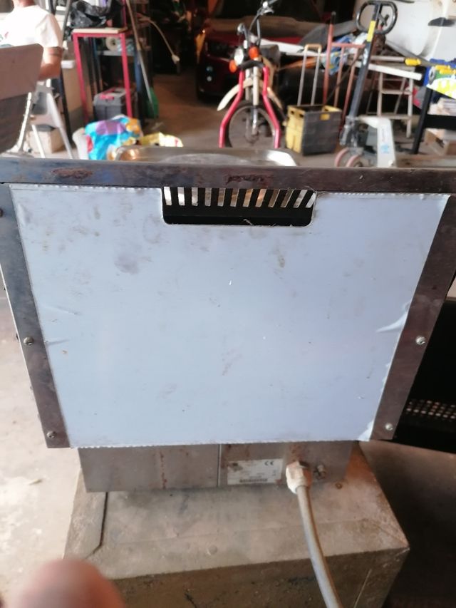 Fuegos eléctrico trifasico