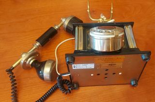 Teléfono retro vintage. Funciona