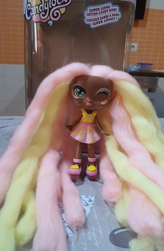 Muñeca con pelo de algodón 