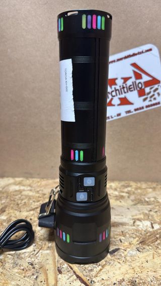 Torcia tattica magnum