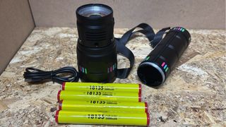 Torcia tattica magnum