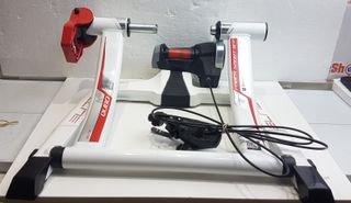 Rodillo Elite Qubo Power Smart B+ - Blanco