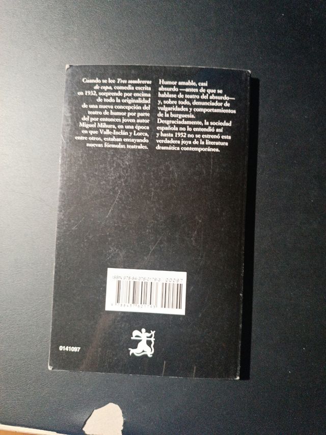 tre cappelli a cilindro