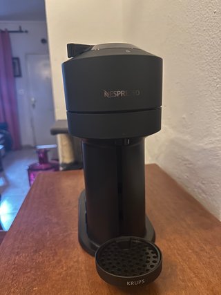 Cafetera Nespresso Vertuo Next C Matt Black
