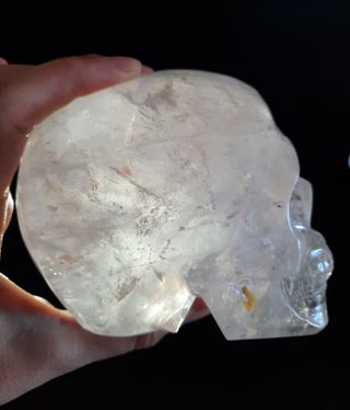 Calavera de Cuarzo de 1 kilo.