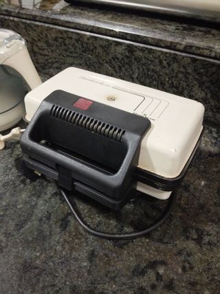 Exprimidor Philips,sandwichera y work