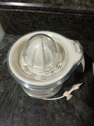 Exprimidor Philips,sandwichera y work