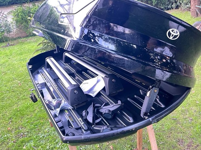 Toyota baul maletas y skies