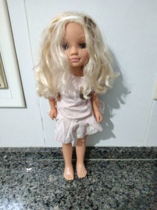 Muñeca famosa Nancy 