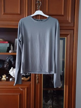 CAMISETA MUJER CON PAÑUELO GRIS 