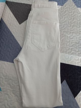 Pantalón largo 