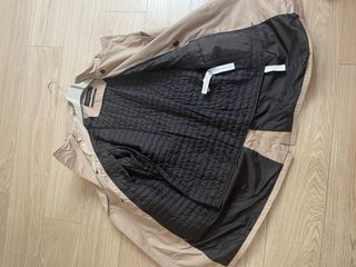 Gabardina abrigo claro de zara 