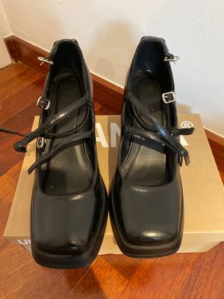 Zapatos con tacón Ulanka