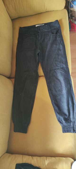 Pantalón cargo vaquero