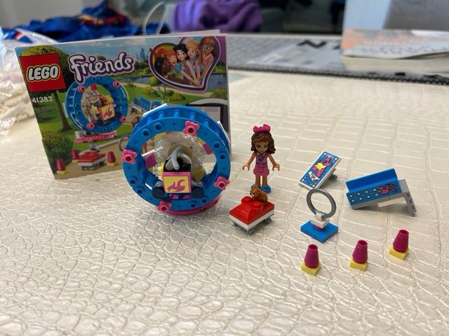 Lego friends l’area gioco del criceto di Olivia