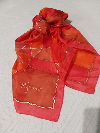 Pañuelo mujer seda de firma 