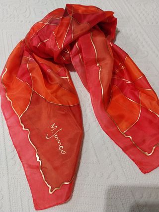Pañuelo mujer seda de firma 