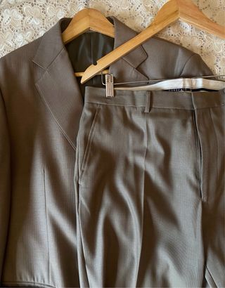 Traje caqui forecast
