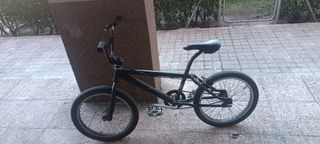 Bicicleta BH BMX superseries.