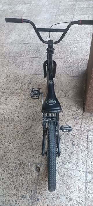 Bicicleta BH BMX superseries.