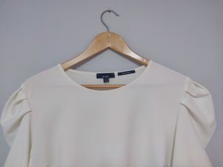 Blusa blanca de Kiabi