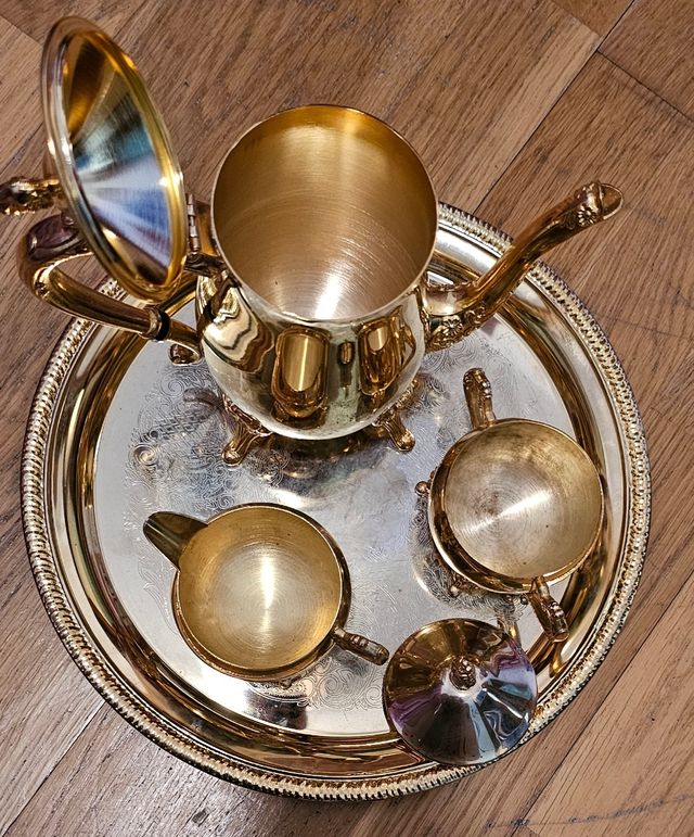 Juego de Te Antiguo acero bañado en oro