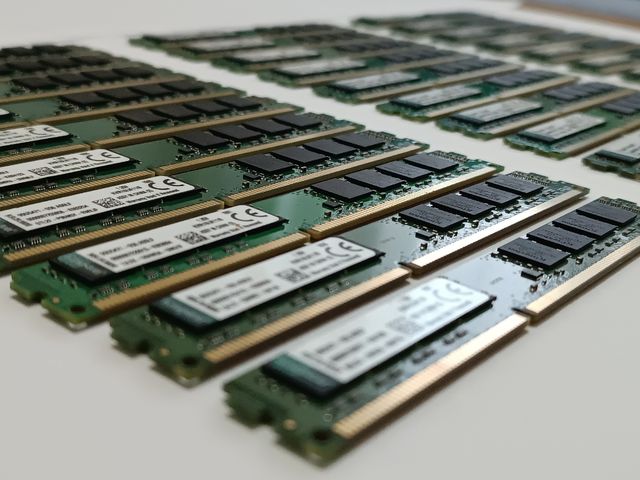 Lote 30x8Gb DDR3 Kingston 1600Mhz