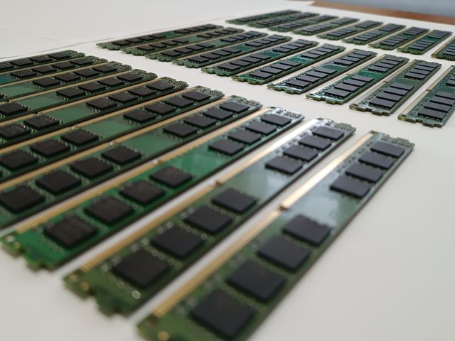 Lote 30x8Gb DDR3 Kingston 1600Mhz