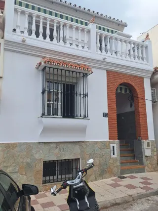 Pintores profesionales ! Reformas!