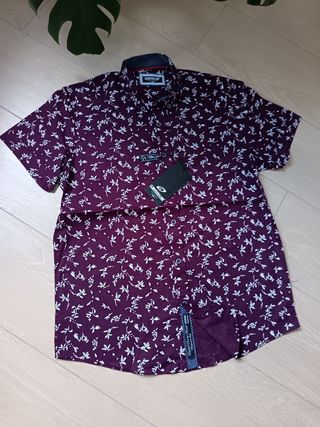 Camicia, taglia S, NUOVA