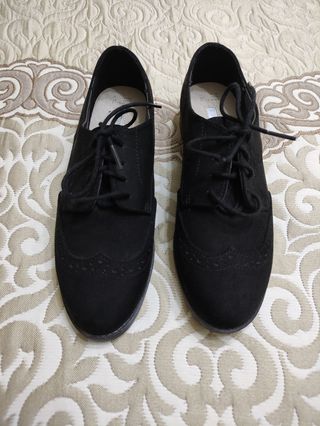 Zapatos cordones n° 37 (pequeño)