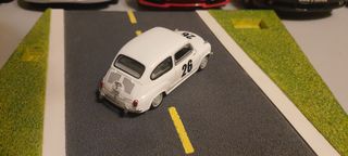 Coleccion coches escala 1 43 Seat 600