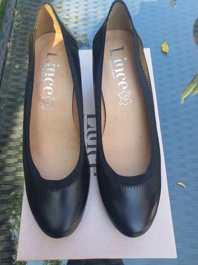 Zapatos salón de piel de tacón talla 38