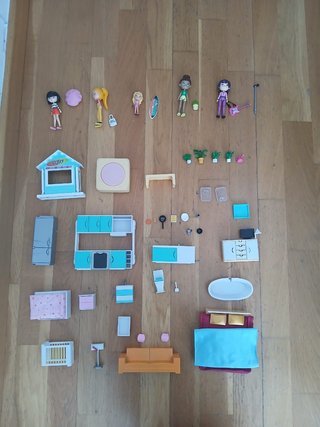 Casita de muñecas Mymy de Famosa con accesorios