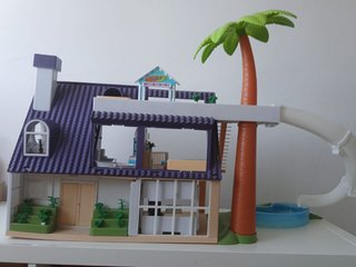 Casita de muñecas Mymy de Famosa con accesorios