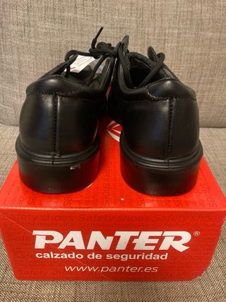 Zapatos negros de seguridad