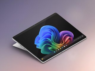 Microsoft SURFACE Pro Copilot+PC  + Keyboard + Pen