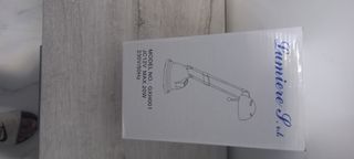 Lámpara de escritorio.