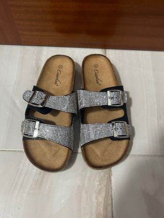 zapatos/ sandalias 