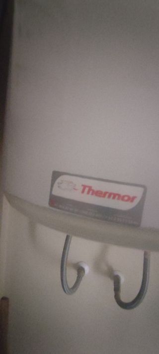 Placa solar ACS y termo 150 litros.