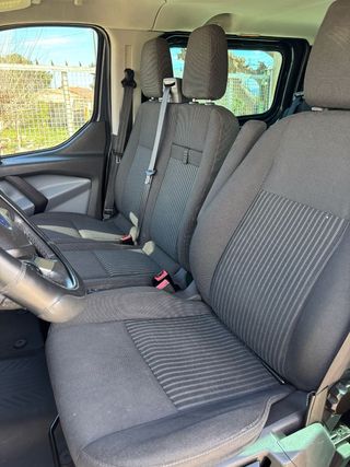 Coche de 9 plazas Ford Transit Custom