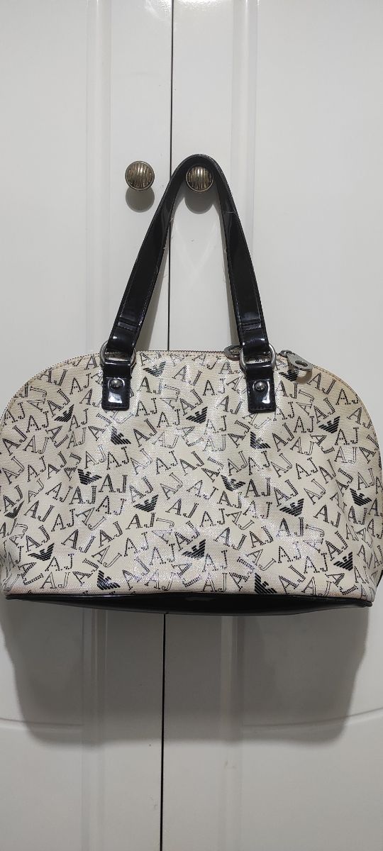 Borsa Armani