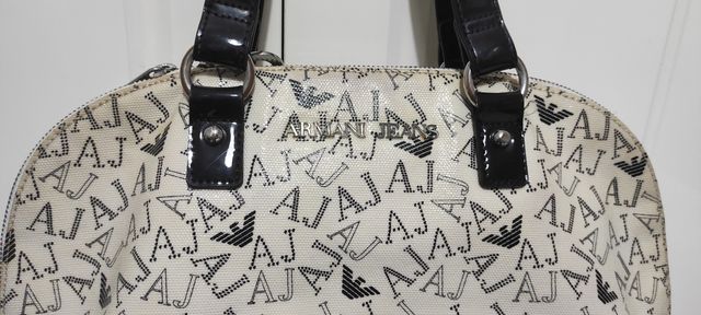 Borsa Armani