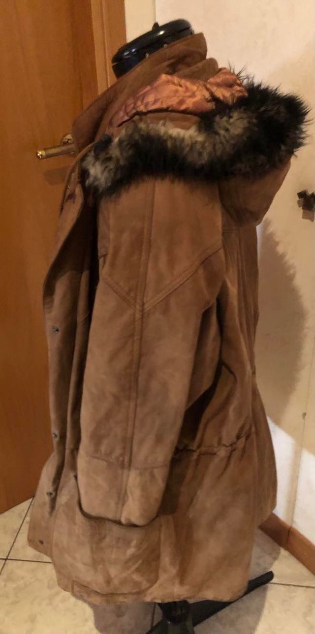 CAPPOTTO SCAMOSCIATO IN PELLE